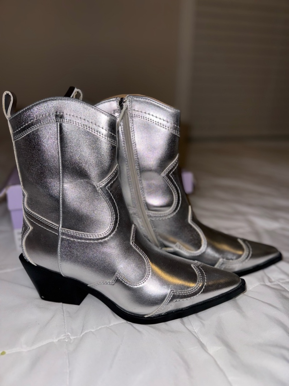 Swifty Madden Girl Silver Metallic Western Ankle Boots